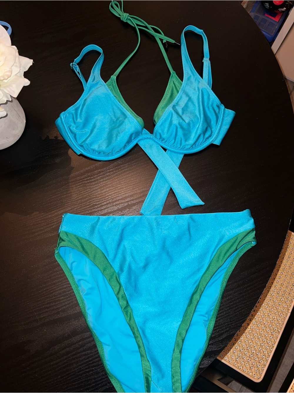 Sanctuary Turquoise Bikini Top with Green Trim